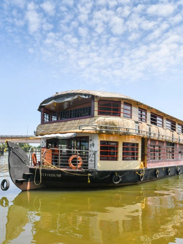 Alleppey Backwater Boat House Stay For a Serene Getaway Enjoy a peaceful Alleppey backwater boat house stay with scenic views and a serene getaway experience