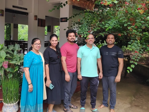 Perfect Luxury Villa for Family Gatherings in Ooty Peaceful luxury villa in Ooty, perfect for family get-togethers, reunions, and relaxing group holidays